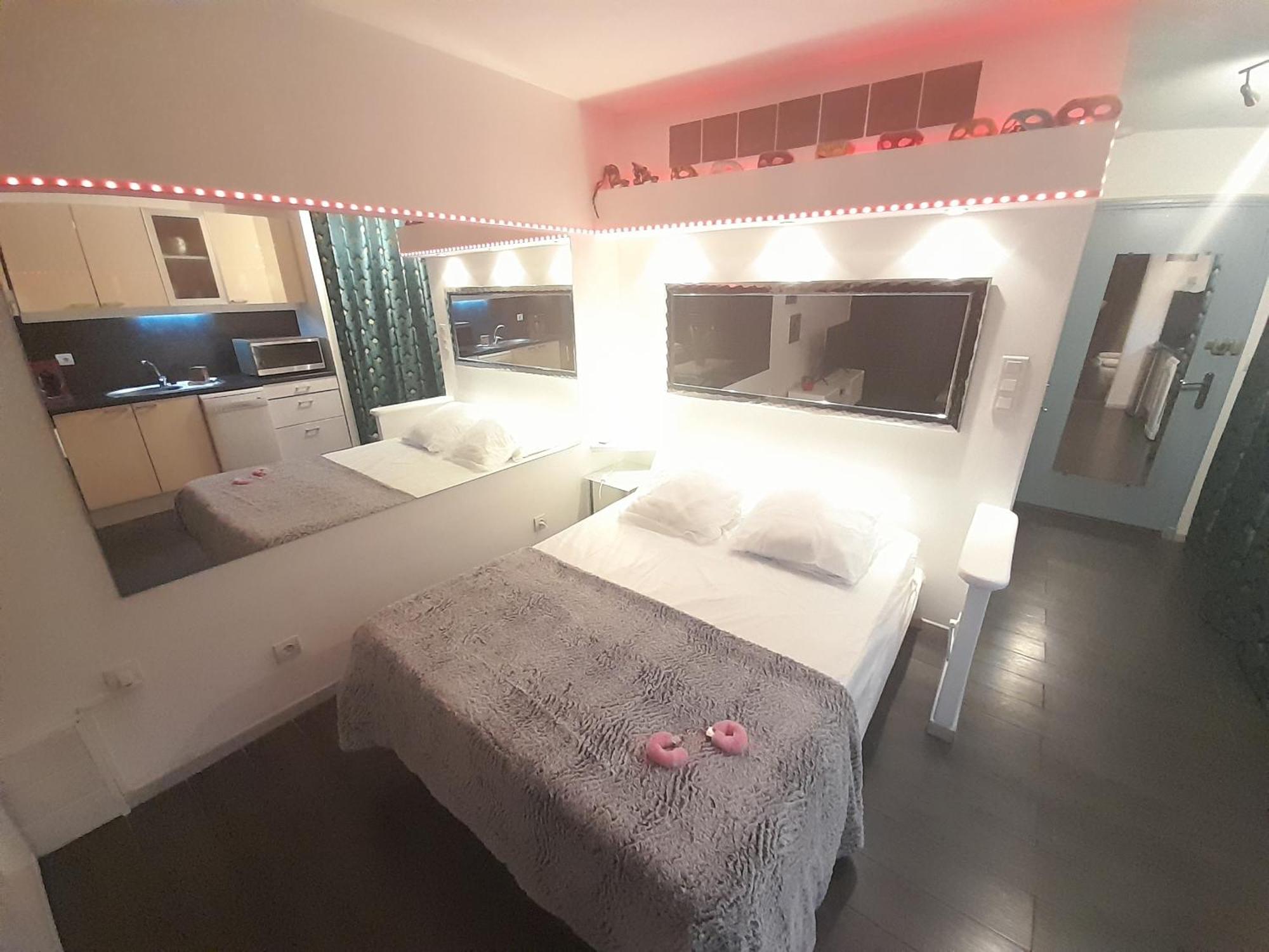 Studio Village Naturiste Resille Agde Exteriör bild